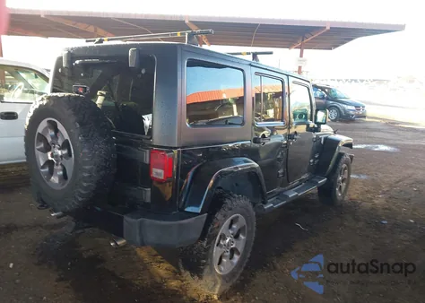 2016 Jeep Wrangler Unlimited Sahara z USA, uszkodzony, nr VIN 1C4BJWEG6GL141775